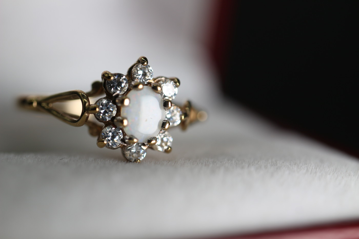 英国 イギリス 1994年 ビンテージ ゴールド リング 指輪 レディース 天然 オパール 純金率 375  J198