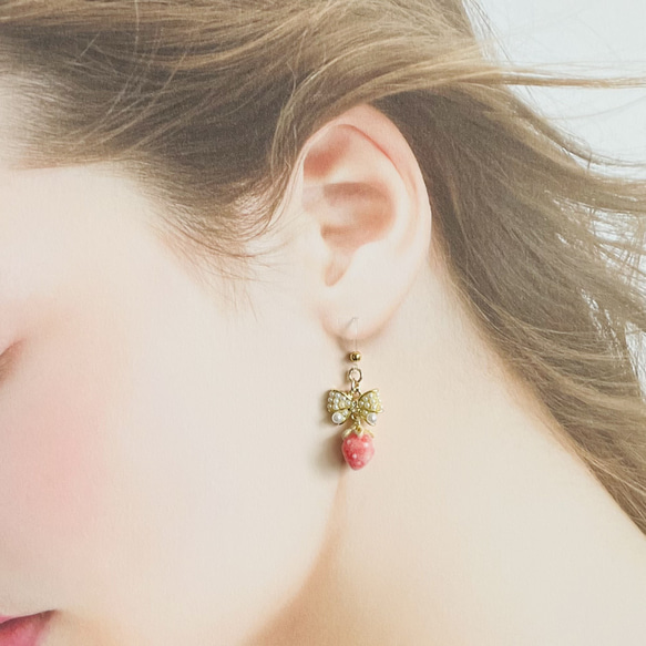 【限定♡】雪いちごのピアス・レッド 2枚目の画像