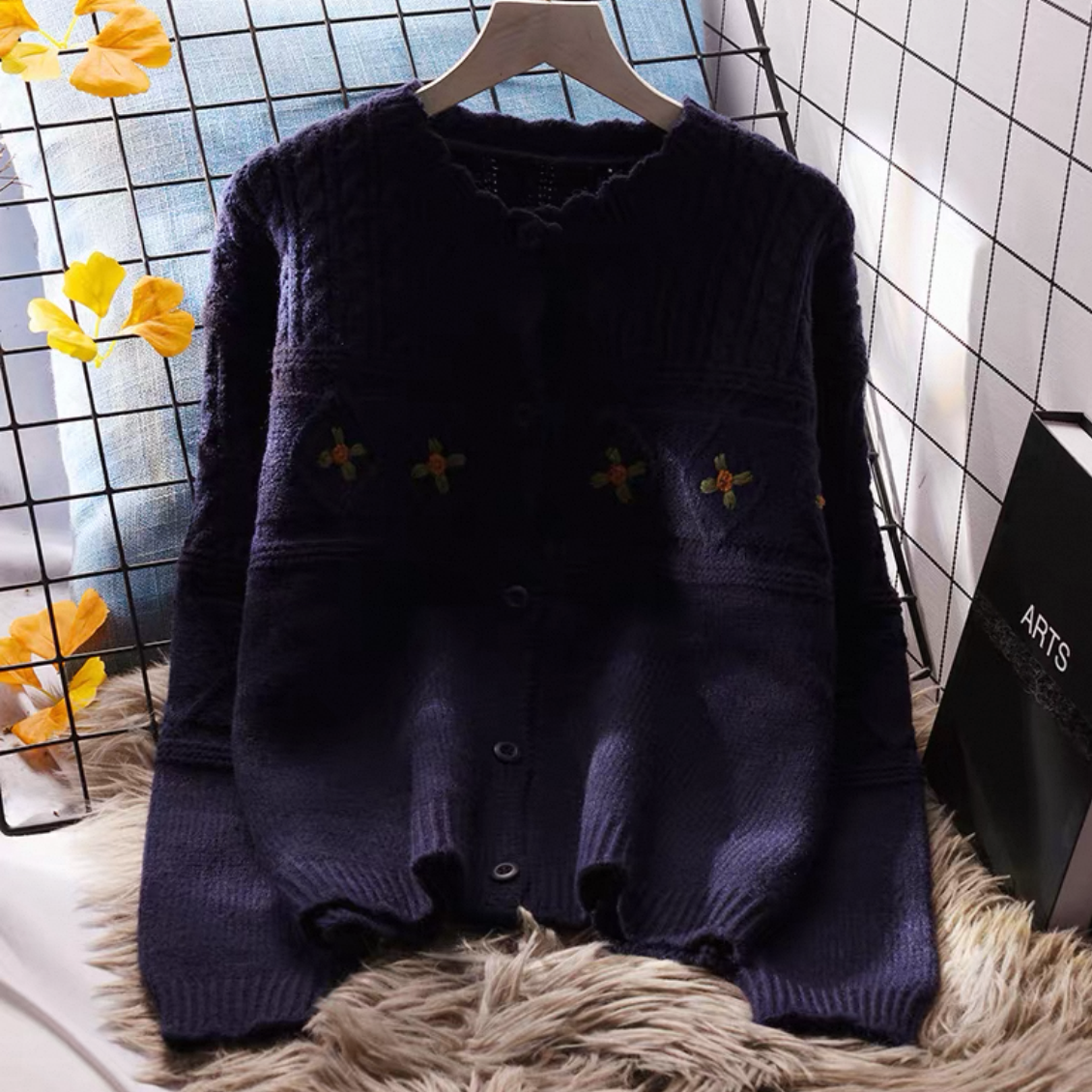 長袖カーディガン、長袖ニットセーター、前開きカーディガン、前開きニットセーター、長袖コート、ジャケット、冬、防寒対策