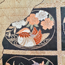 帯のタペストリー　金色に百花繚乱　テーブルランナー使用可　小物　和モダン　リメイク インテリア　和室　正月 7枚目の画像