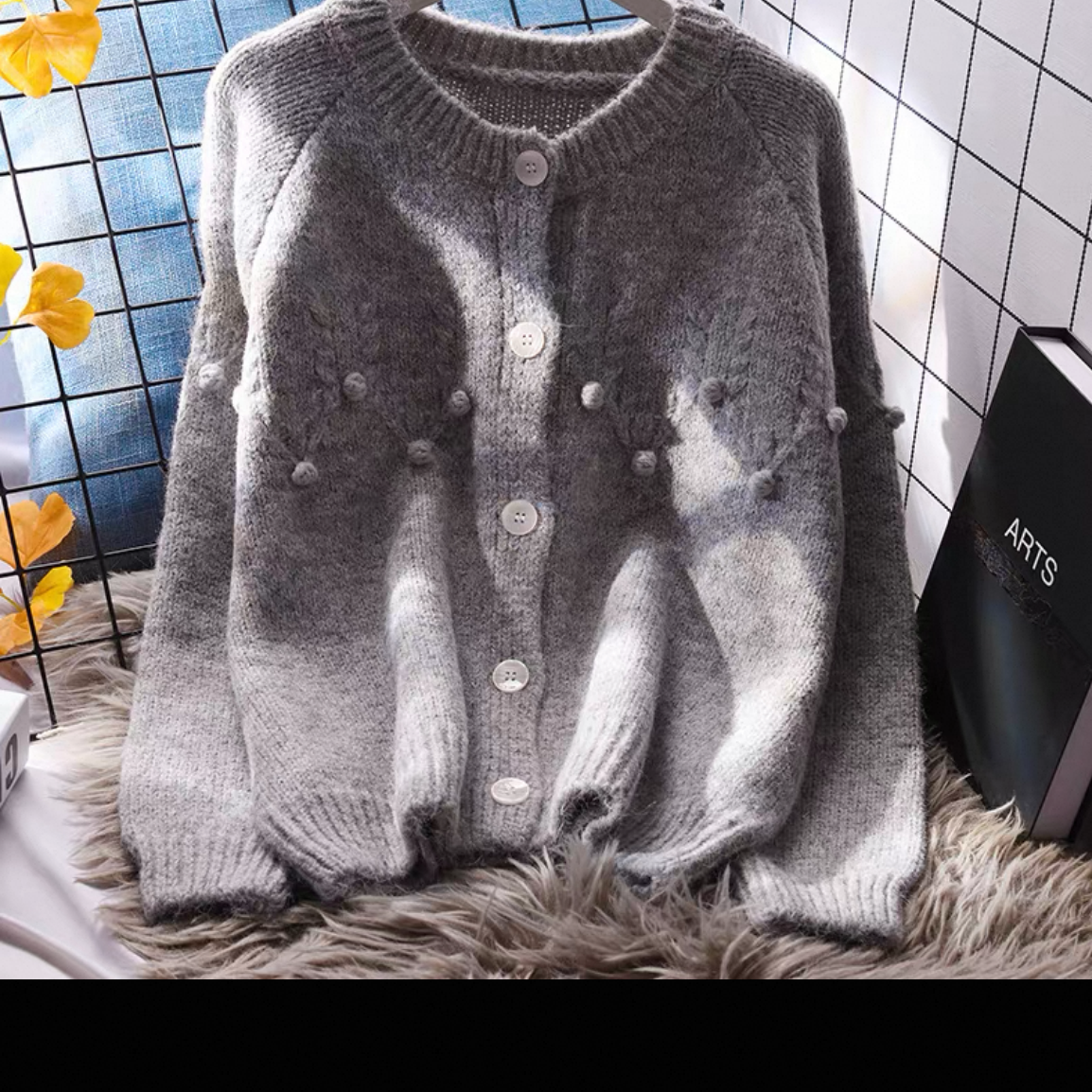 グレー長袖コート、前開きニットセーター、長袖ニットセーター、長袖カーディガン、前開きカーディガン、ジャケット、防寒対策