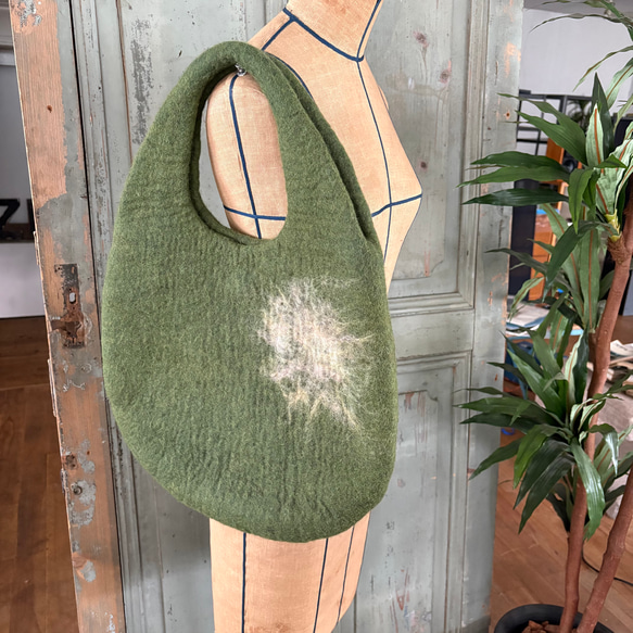 SALE! 羊毛 フェルト バッグ トートバッグ ハンドメイド 2枚目の画像