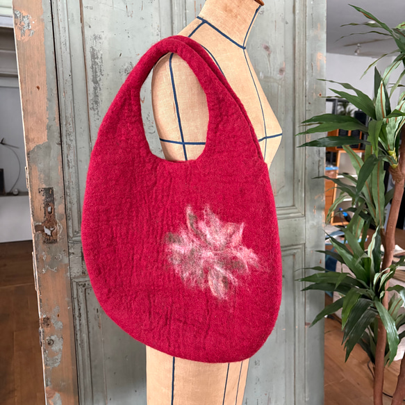 SALE! 羊毛 フェルト バッグ トートバッグ ハンドメイド 1枚目の画像