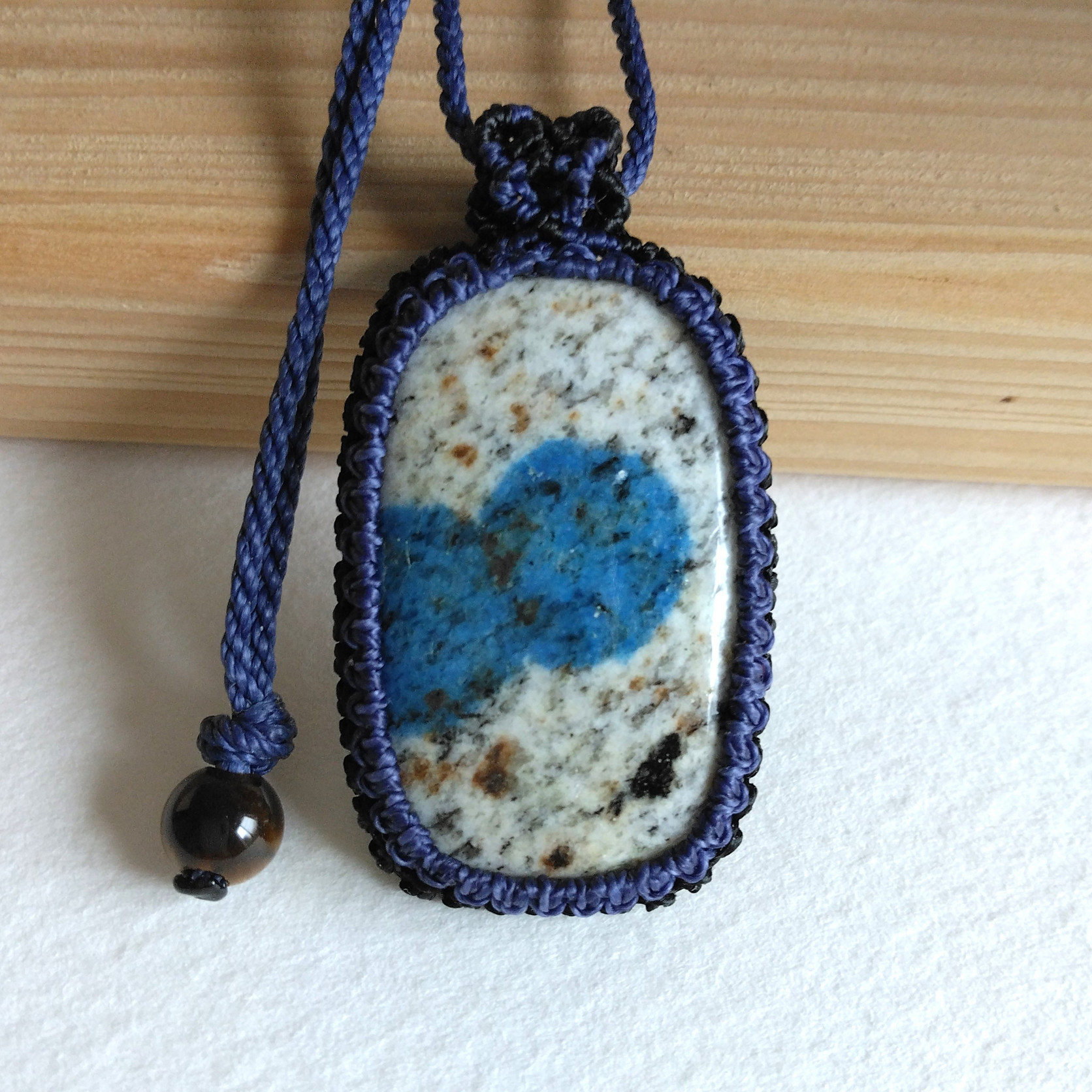 天然石ペンダント　K2ストーン　マクラメ編み　MP26