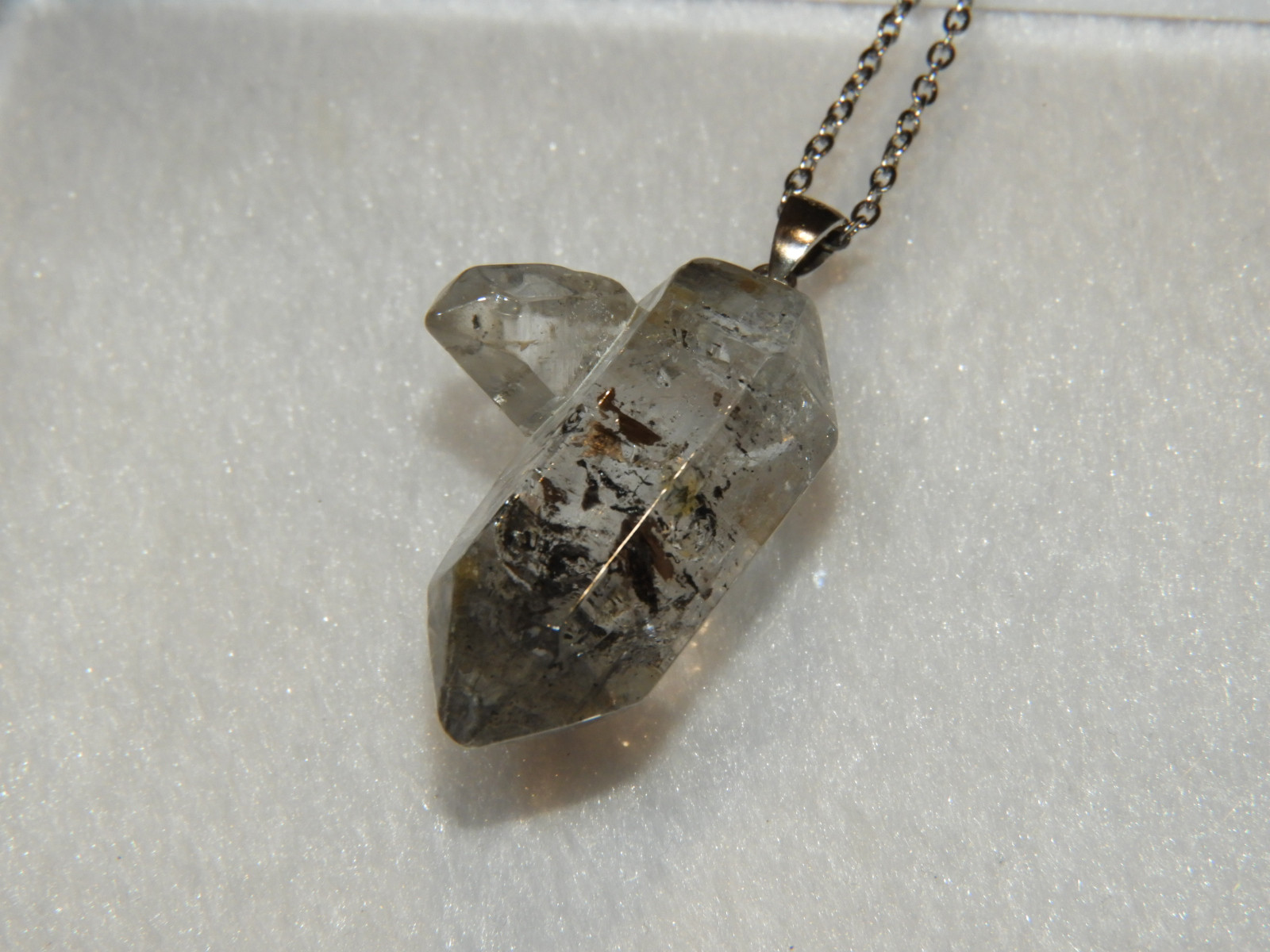 オイル＆カーボンインクォーツ！パキスタン産ハーキマークォーツのペンダントトップ！メイドインジャパン！一点物　天然石　１