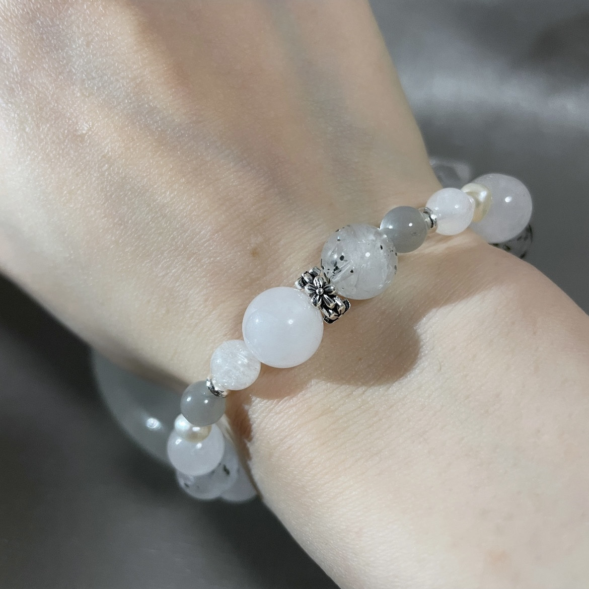 【数量限定】326.白い花冠-アゼツライト×ムーンストーン×淡水パール