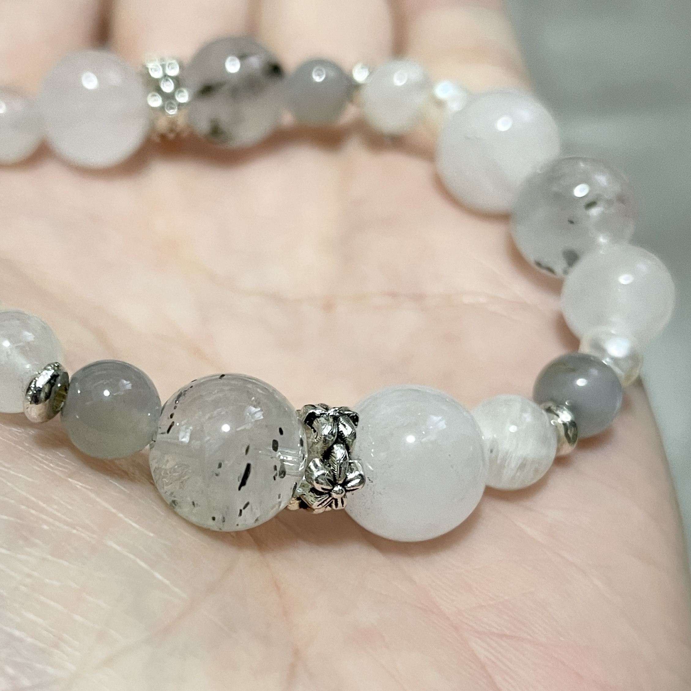 【数量限定】326.白い花冠-アゼツライト×ムーンストーン×淡水パール