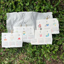 2026年カレンダー「3ヶ月めくり」各月ごとに心和む「いっぷくハンコ」のワンポイント 手漉き和紙使用 5枚目の画像