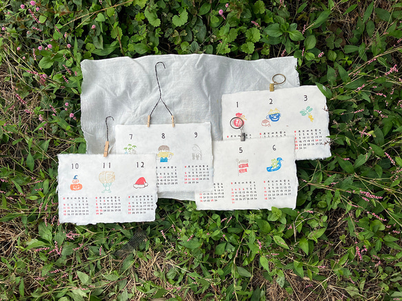 2026年カレンダー「3ヶ月めくり」各月ごとに心和む「いっぷくハンコ」のワンポイント 手漉き和紙使用 5枚目の画像