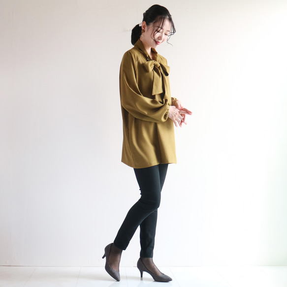 秋色【上品オリーブグリーン】2WAY一枚で決まるボウタイチュニックブラウス♡ 3枚目の画像