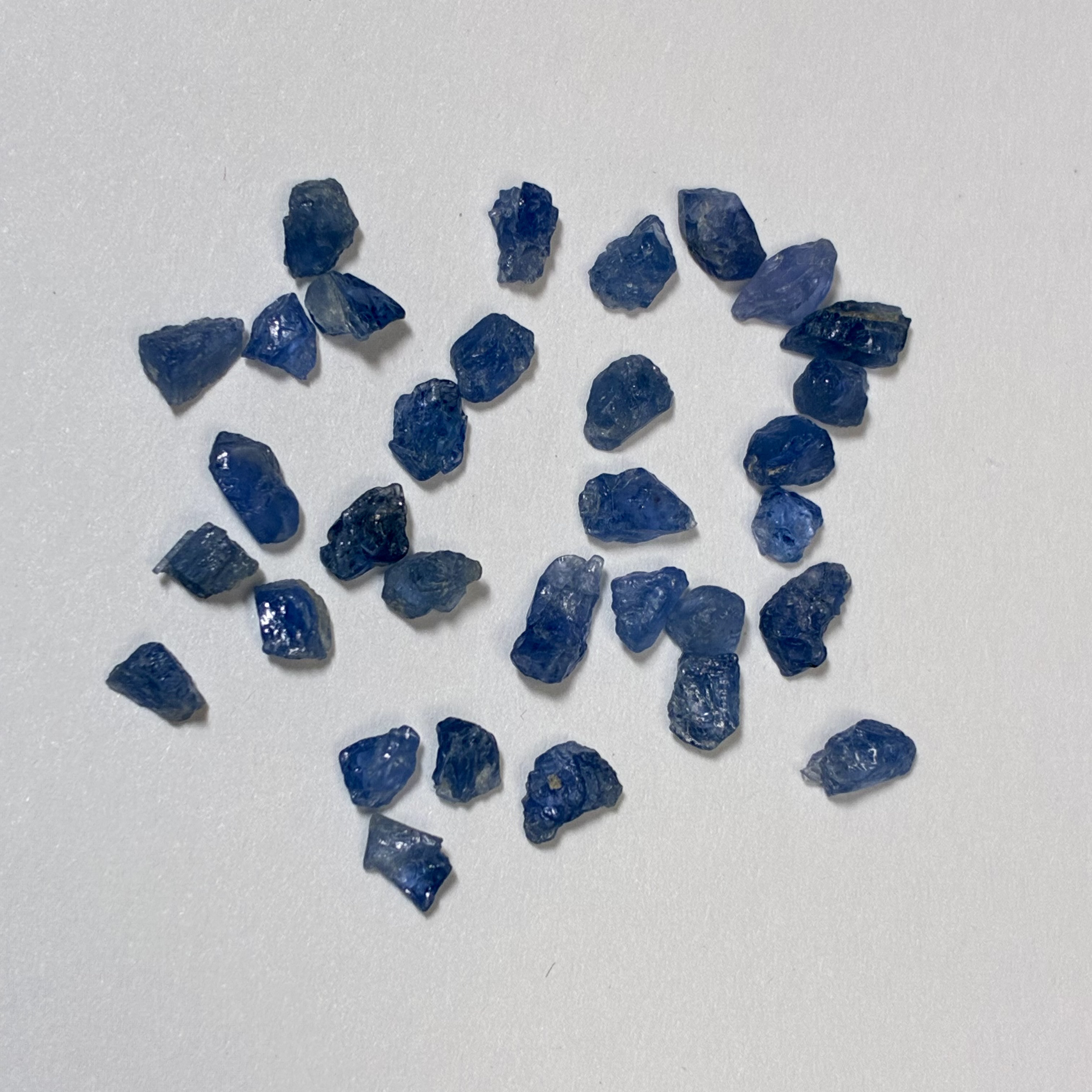 小さめサファイア 【現物のみセット販売】 原石 鉱物 天然石 (No.1671)