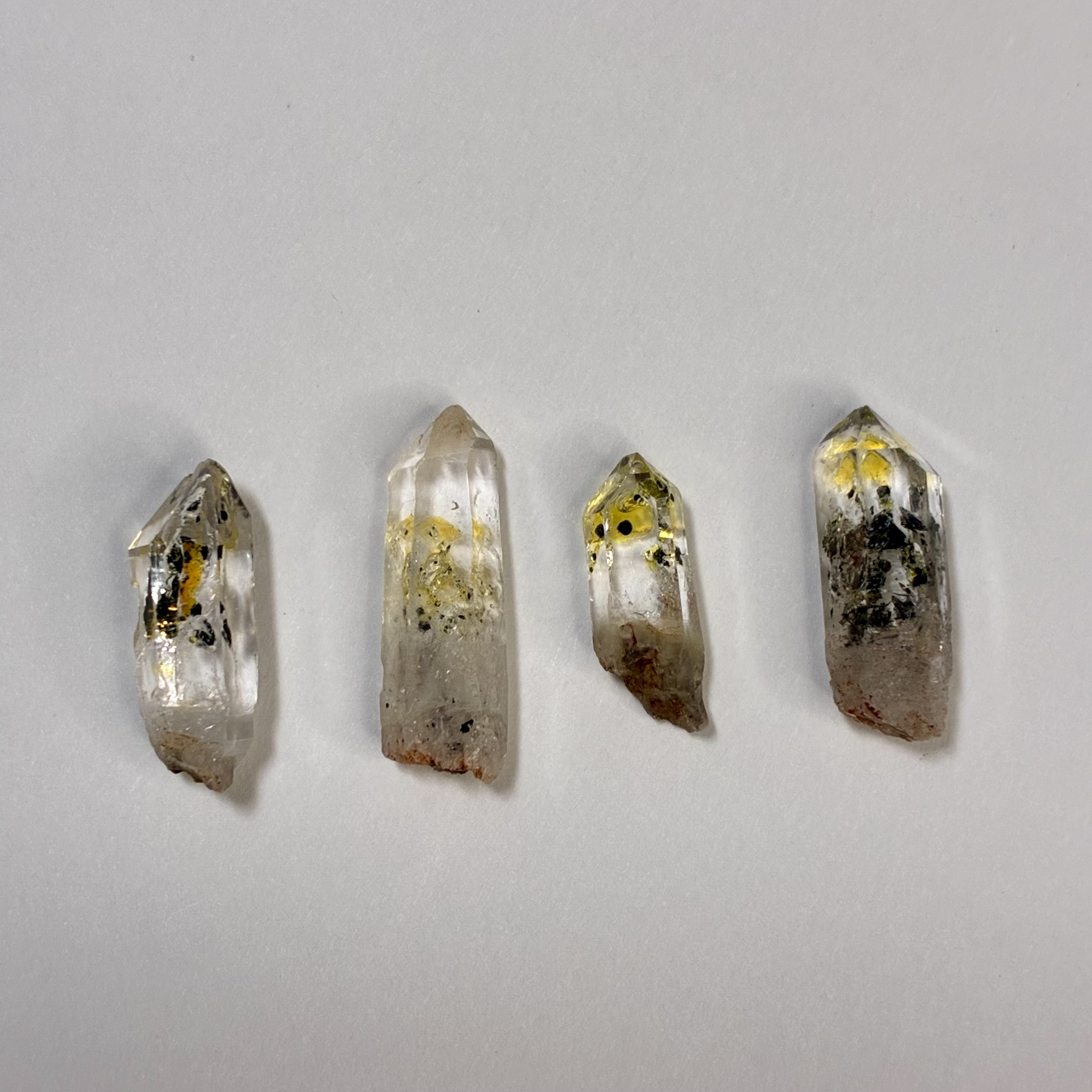 オイルインクォーツ 【現物のみセット販売】 原石 鉱物 天然石 (No.1668)