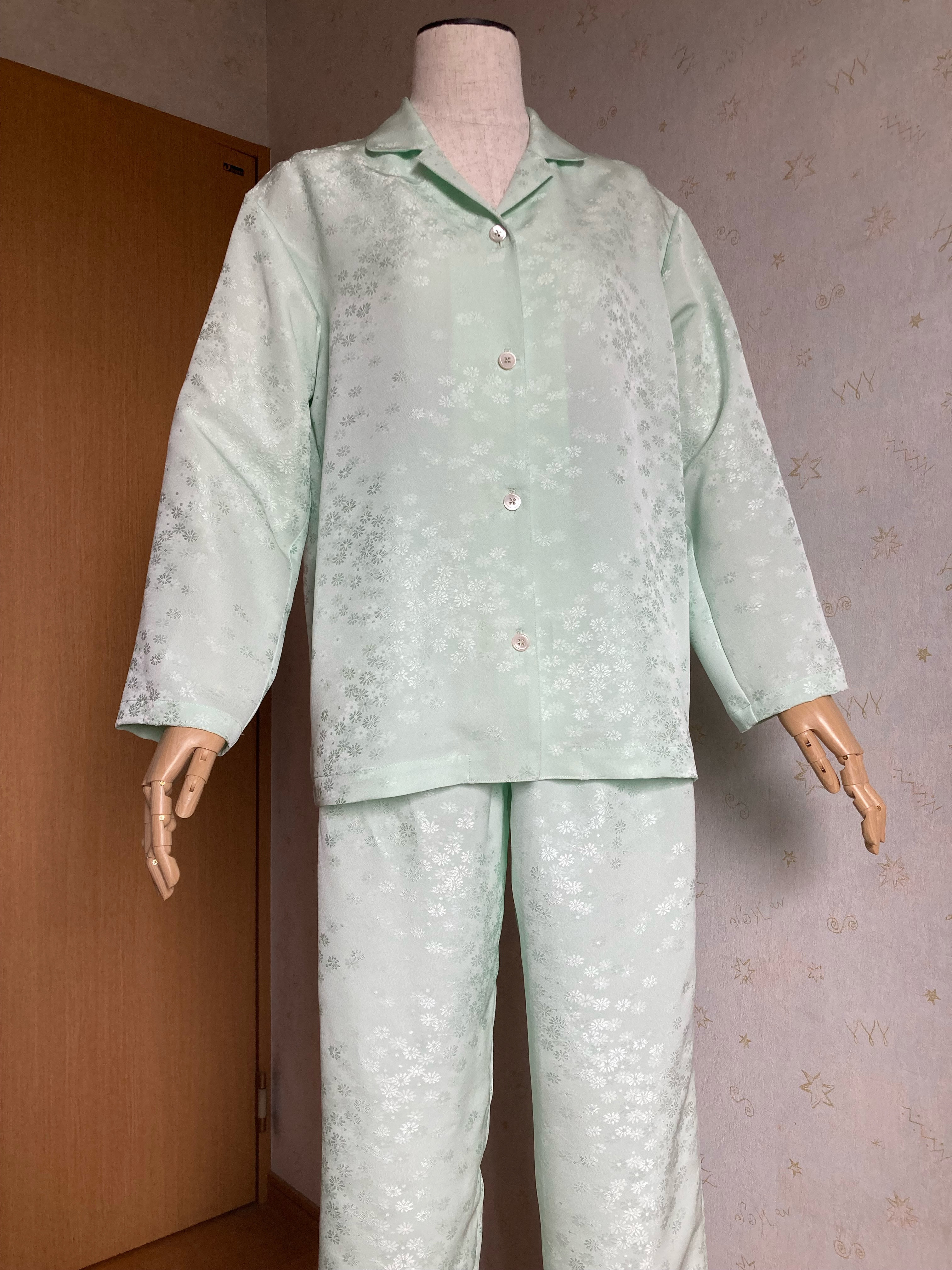 シルク　パジャマ　着物リメイク