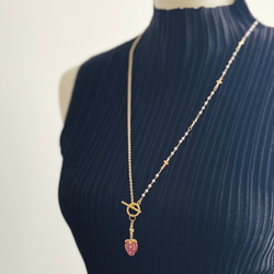 【限定♡】いちご＆十字架のペンダント 4枚目の画像