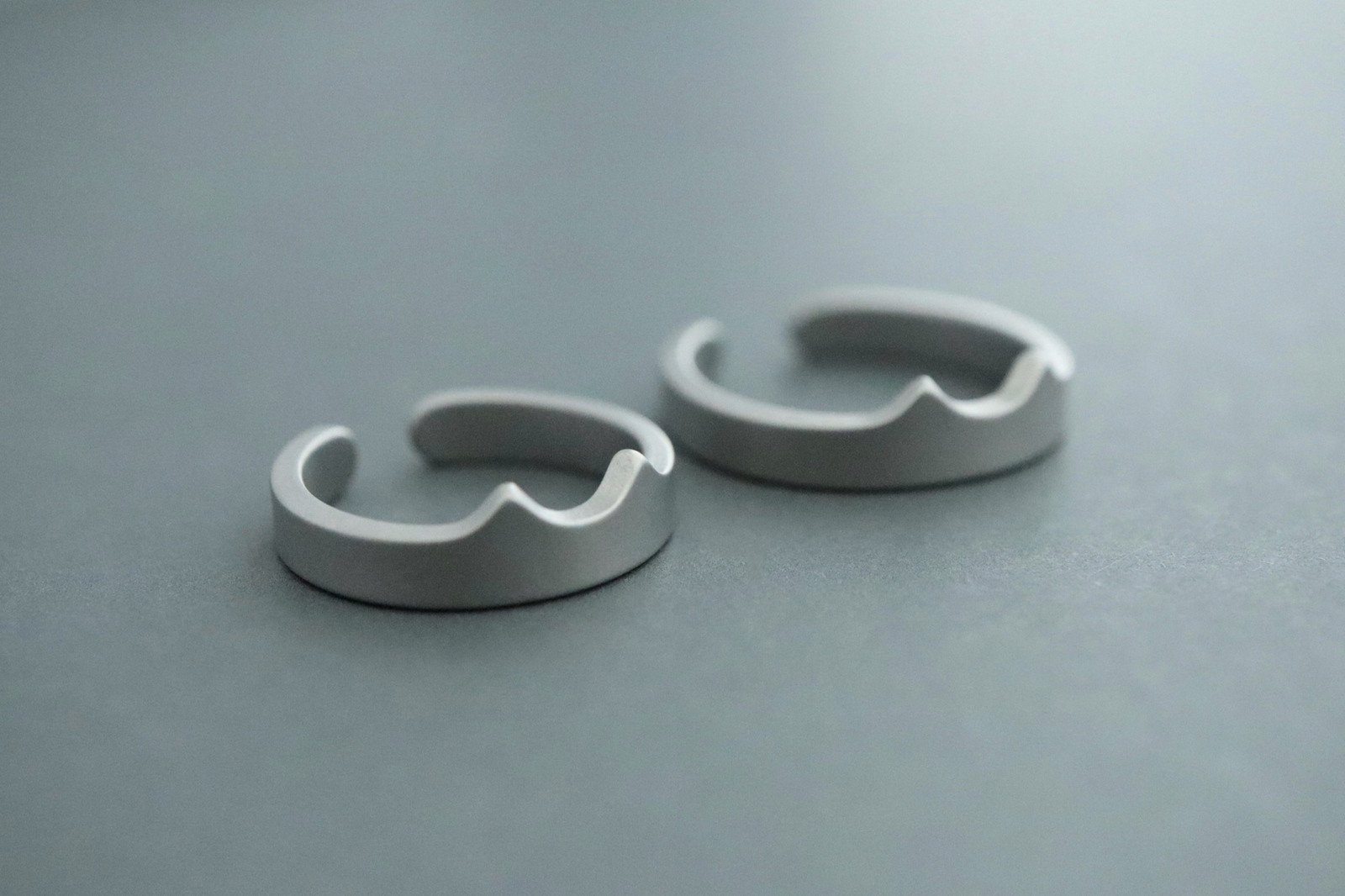 ねこのペアリング♦︎刻印♦︎名入れ♦︎つや消し♦フリーサイズ ♦︎サージカルステンレス♦︎猫【cat】