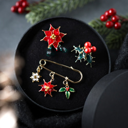 ブローチ（花・ミナペルホネン生地使用・ハンドメイド） ブローチ