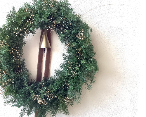 クリスマスリース オーバルリース プリザーブドフラワー ヒムロスギ