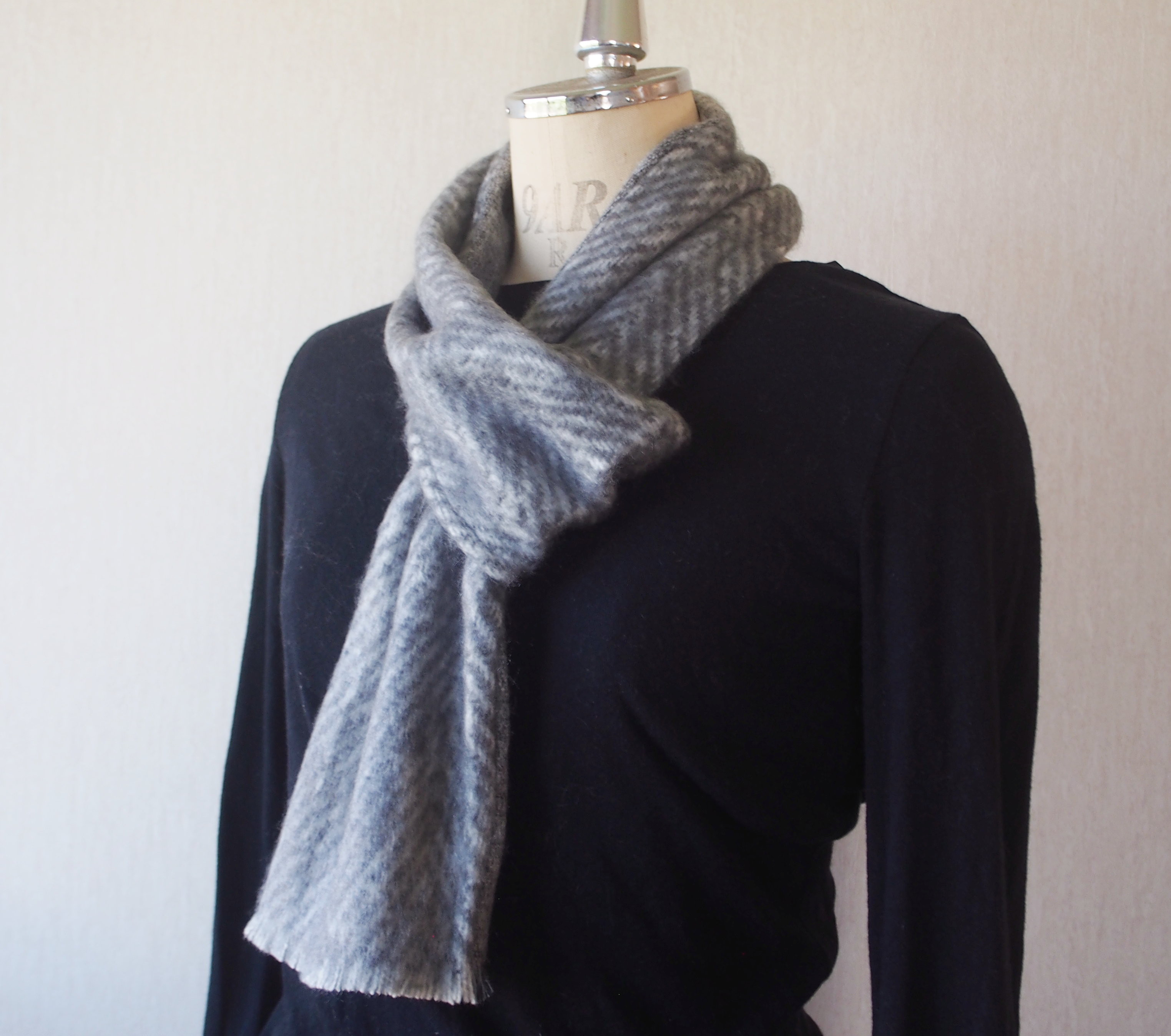 【手織りシンプルマフラー】リバーシブルマフラー・ティペットGY