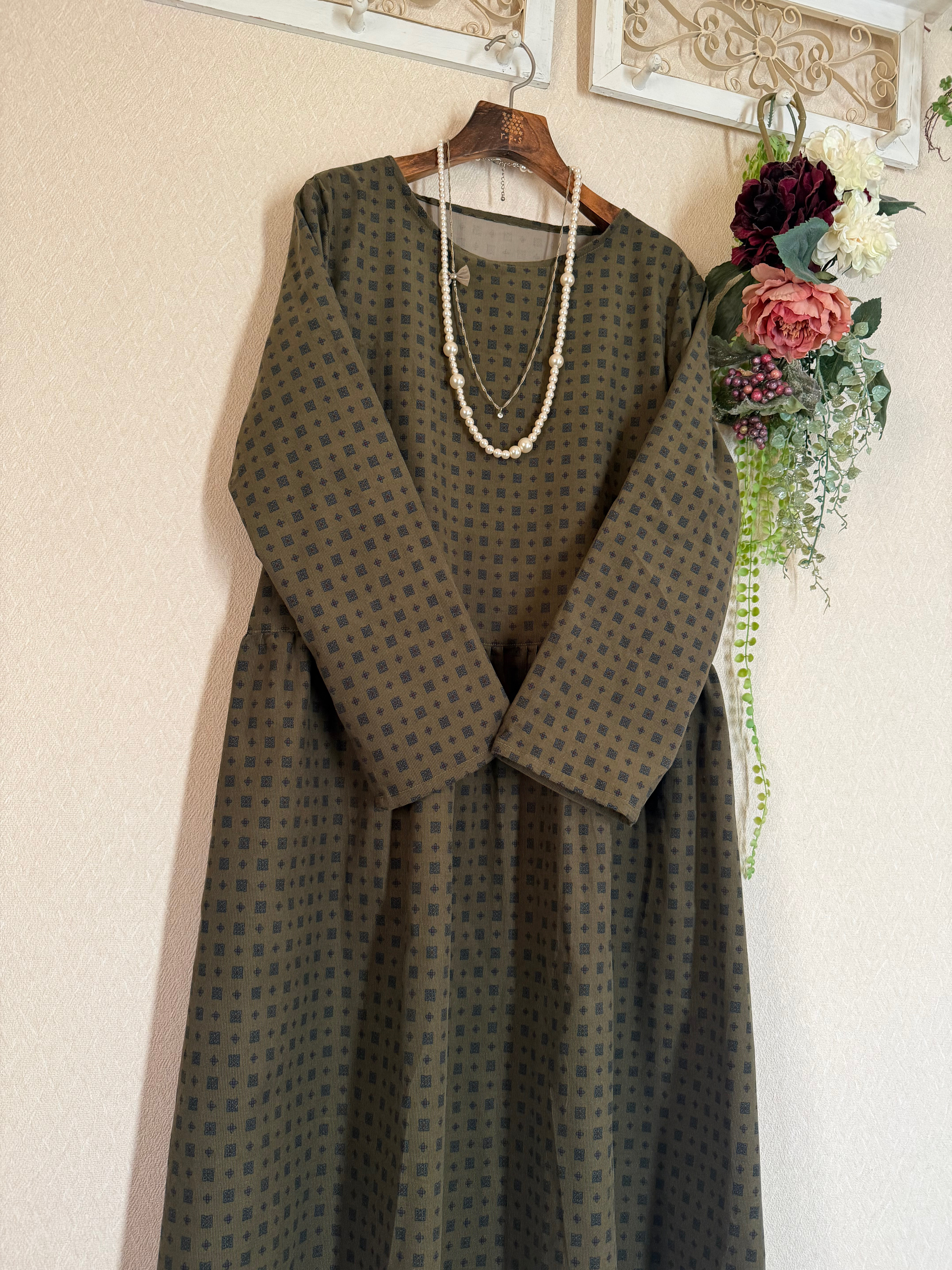 プロバンス柄コーデュロイ切替ワンピース