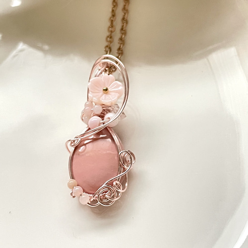 桜色の約束〜 ピンクオパール お花のペンダントトップ(天然石 天然石