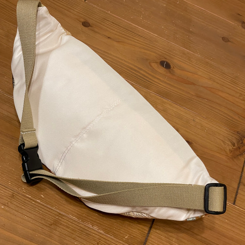 再販　袋帯　帯リメイクバッグ　ボディバッグ 帯リメイクバッグ ボディバッグ 帯バッグ ウエストポーチ クロス