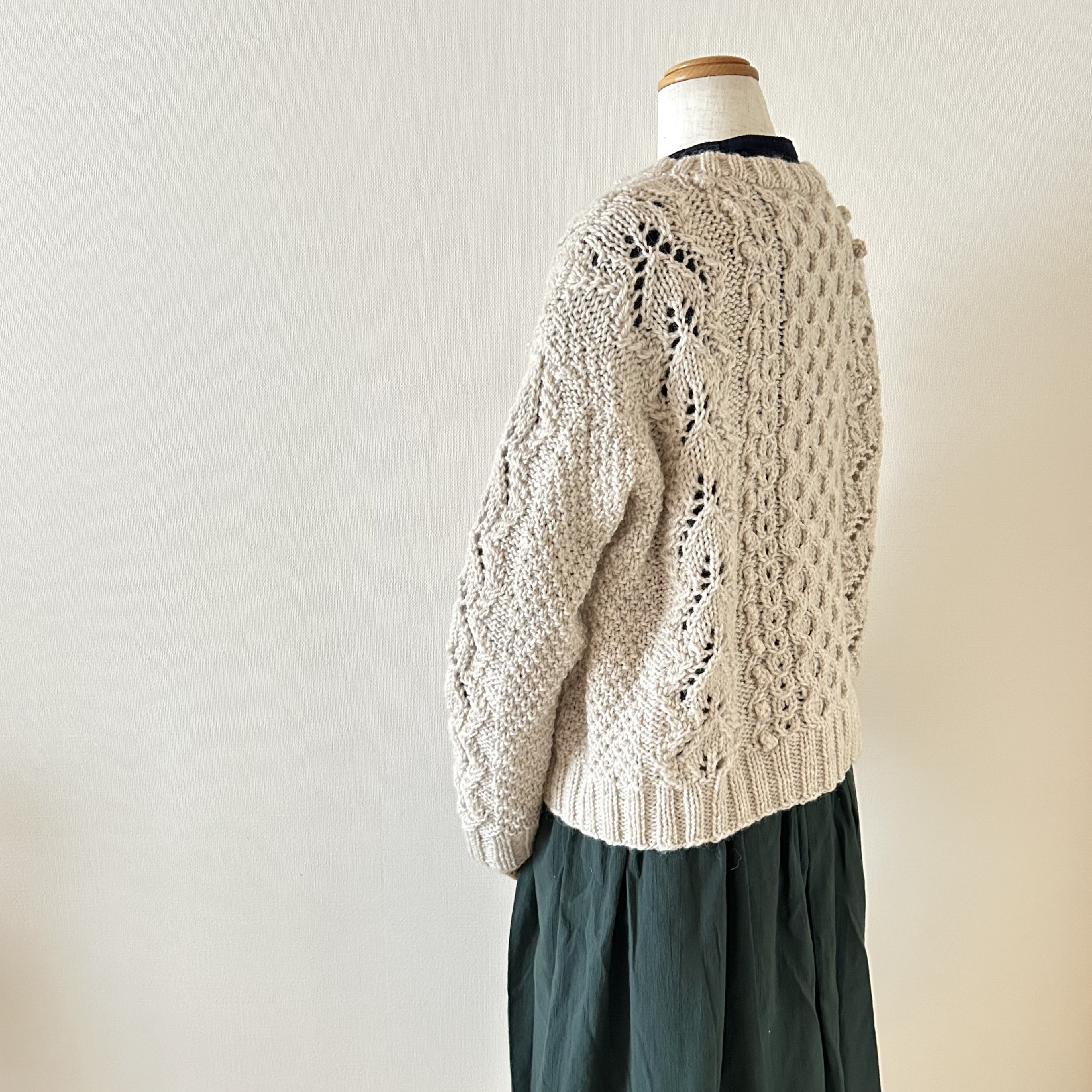 リスと木の実のセーター 45,000円
