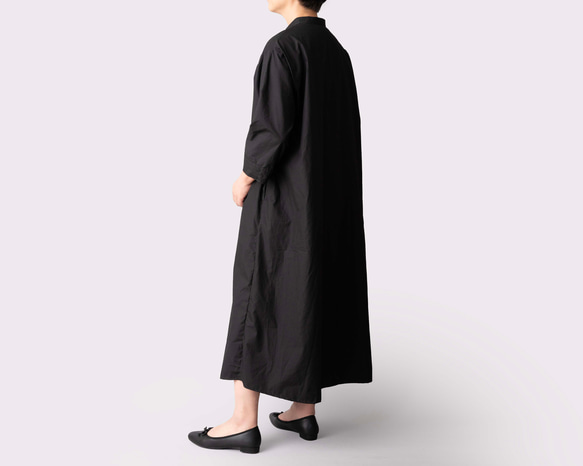 生地が選べるリネン&コットン【胸元ファスナー、スタンドカラーのワンピース】SMLオーダー　ブラック 6枚目の画像