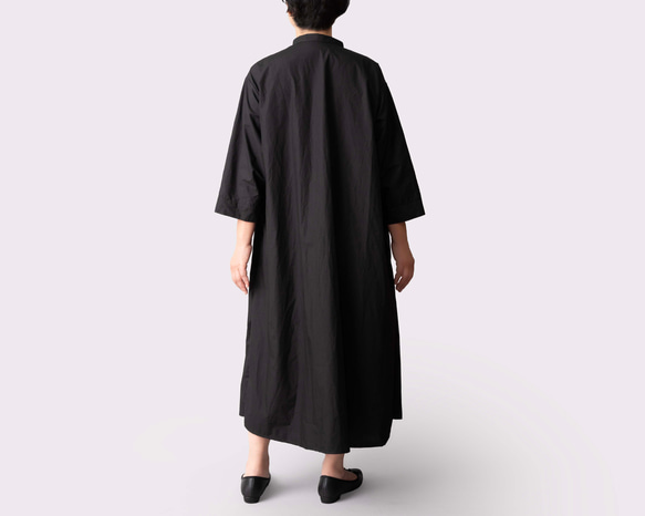 生地が選べるリネン&コットン【胸元ファスナー、スタンドカラーのワンピース】SMLオーダー　ブラック 5枚目の画像