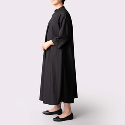 生地が選べるリネン&コットン【胸元ファスナー、スタンドカラーのワンピース】SMLオーダー　ブラック 4枚目の画像