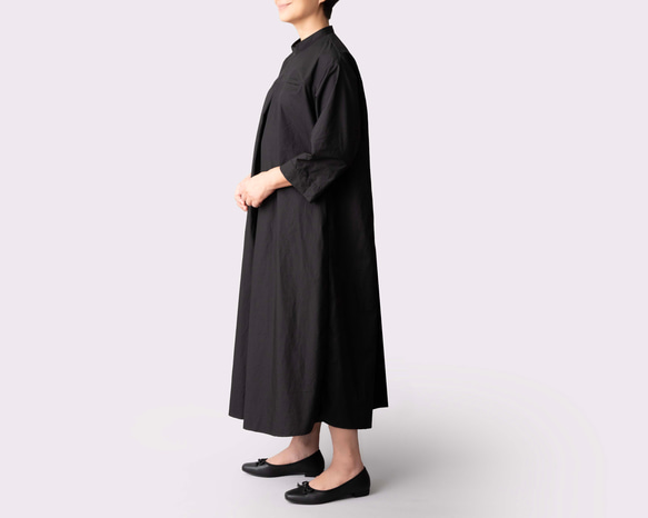 生地が選べるリネン&コットン【胸元ファスナー、スタンドカラーのワンピース】SMLオーダー　ブラック 4枚目の画像
