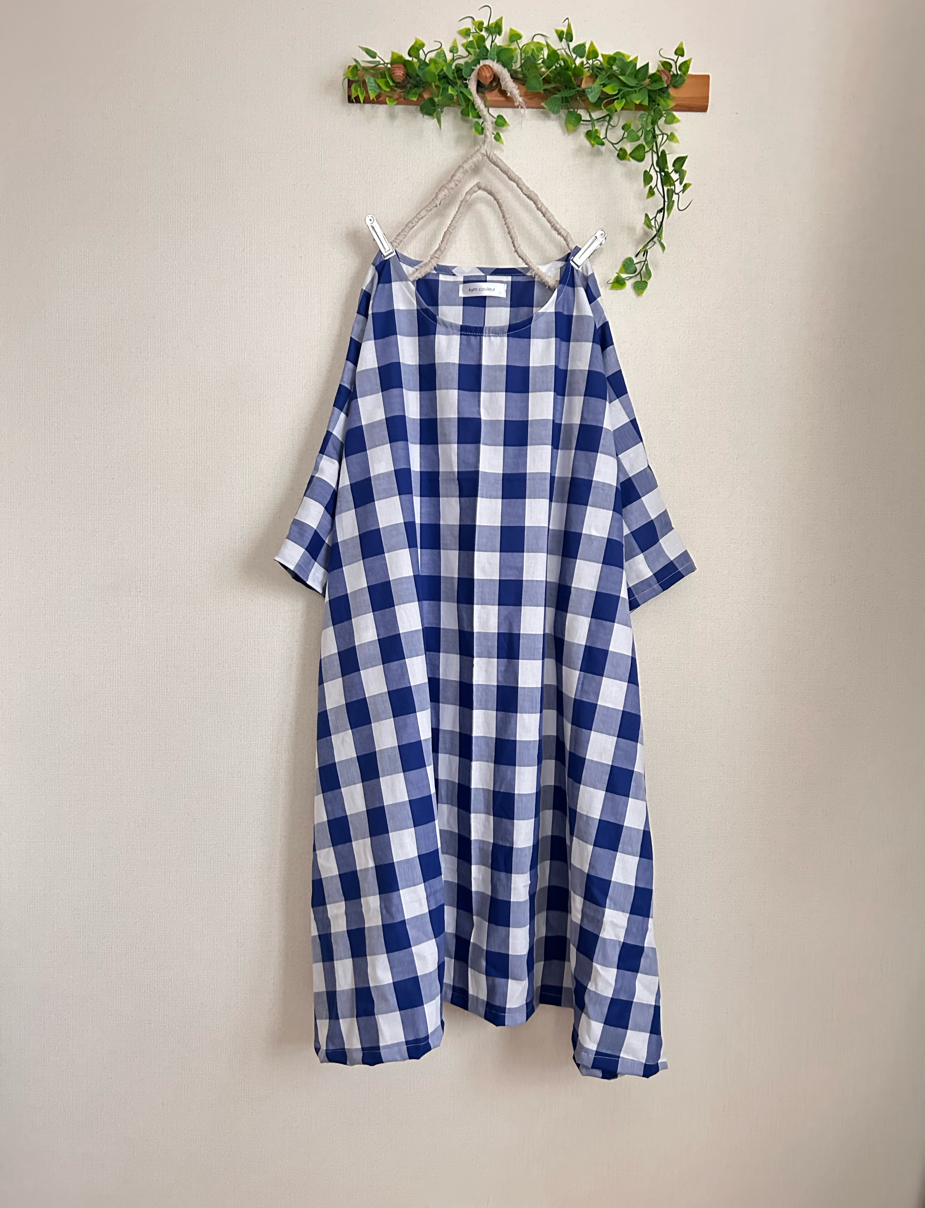 涼しげなcottonブルーチェックドルマンワンピース