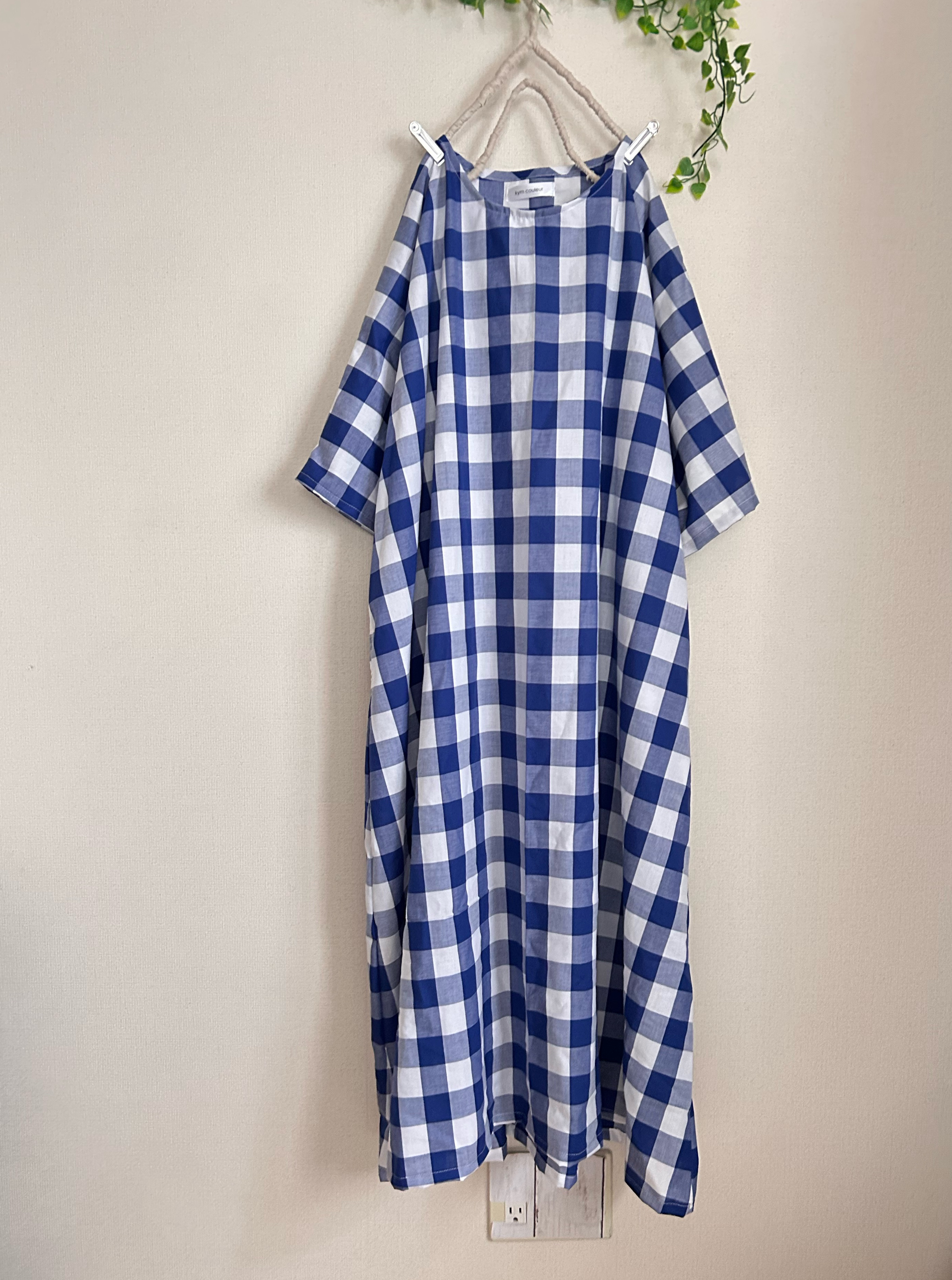 涼しげなcottonブルーチェックドルマンロングワンピース