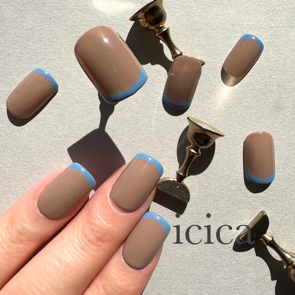 ブラウンベージュ×ブルー フレンチネイル ネイルチップ ネイルチップ