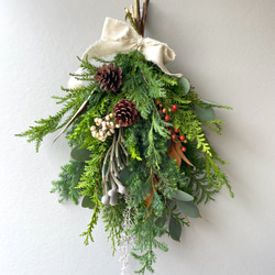 松ぼっくりのクリスマススワッグ スワッグ Cocoflower 通販 12961194