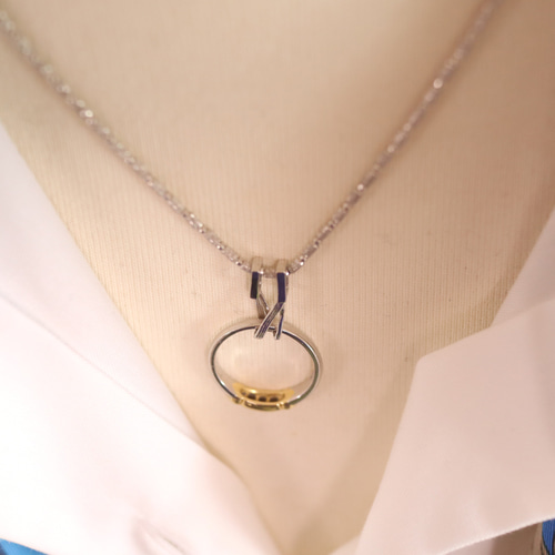 結婚指輪をお洒落なネックレスに リングホルダーバチカン プラチナ