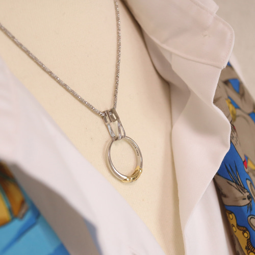 結婚指輪をお洒落なネックレスに リングホルダーバチカン プラチナ