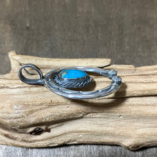 ネバダ産 オールドストック ターコイズ ナジャ シルバー ネックレス