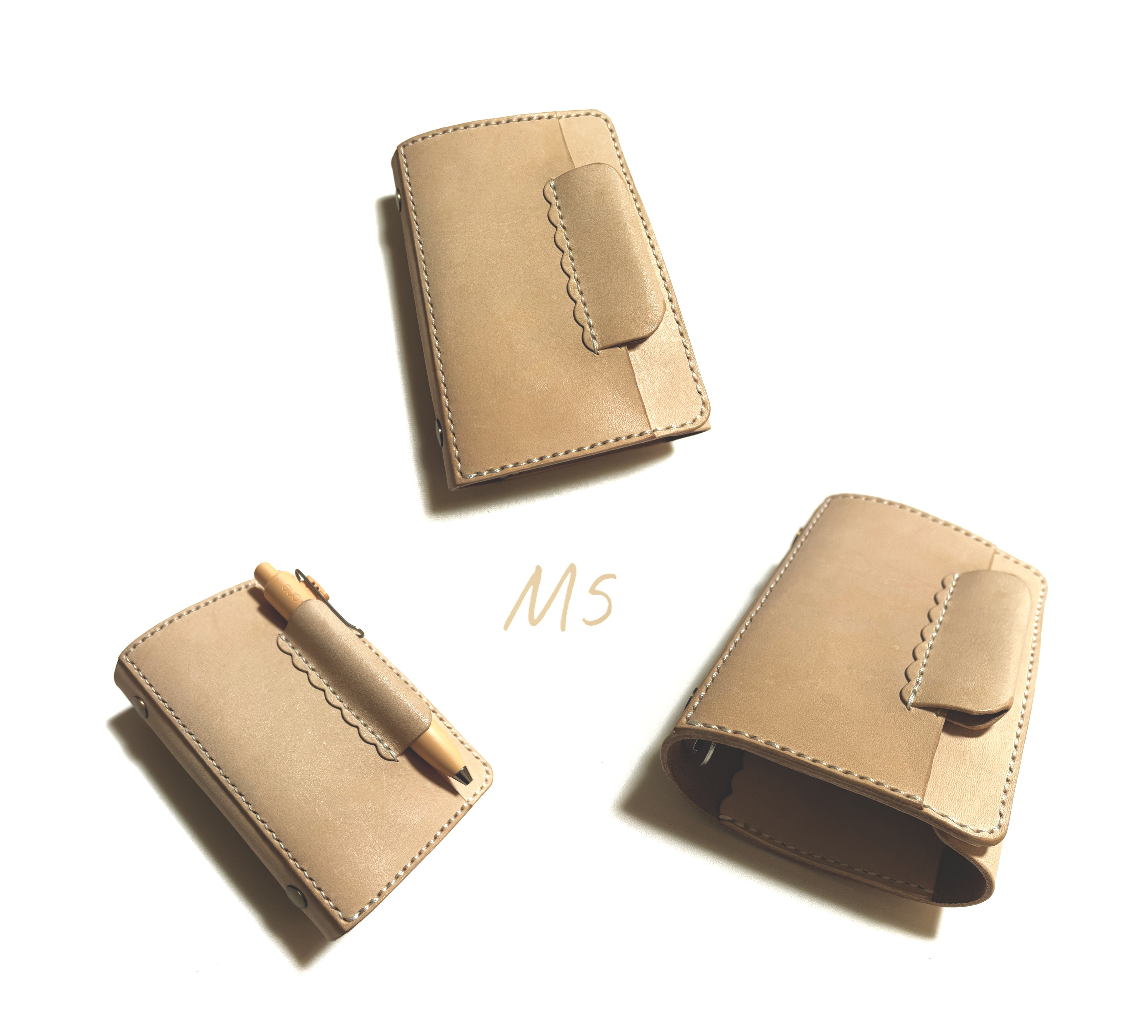 システム手帳　M5 マイクロ5 フラップタイプ　ヌメ革　キナリ　コラージュ　紙物　文房具　ペンホルダー　本革　牛革