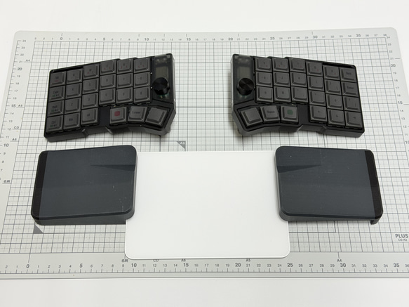 セパレート型モバイルリストレスト ワイド 傾斜タイプ8度 20to30mm 分割傾斜キーボード向け