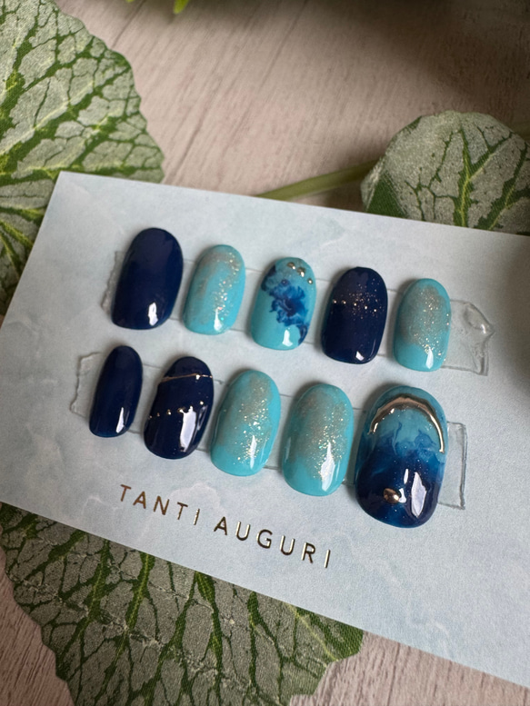 【再入荷！】ブルーニュアンスカラー指先の彩り抜群ネイルチップ 3枚目の画像