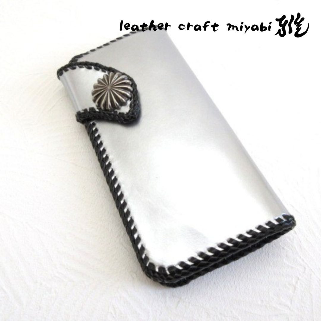 ワンオフ！《牛革》コーティングレザー・コンチョ・ロングウォレット・061