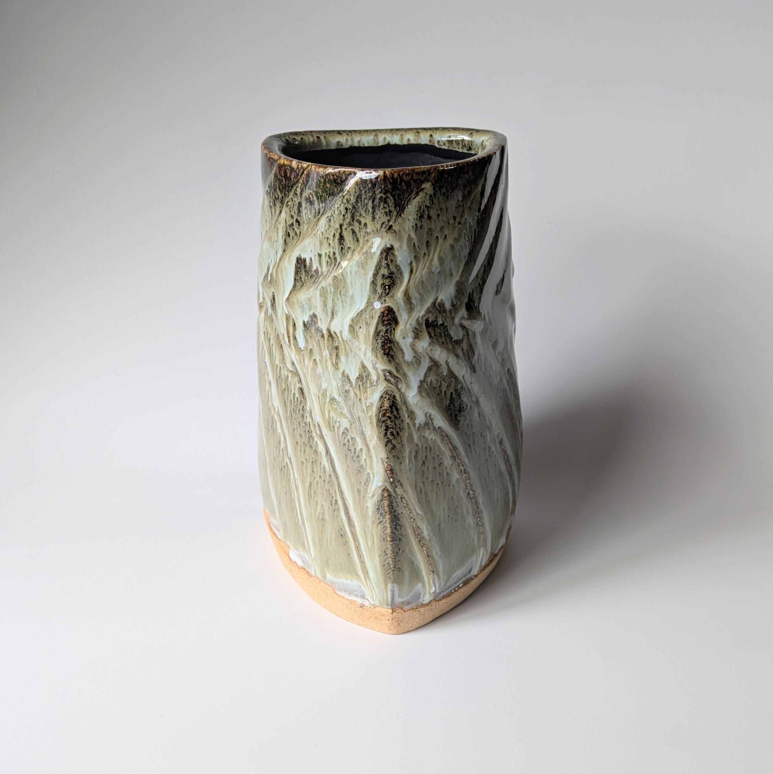 海鼠釉三角花入　【手仕事　民藝　和　陶器】