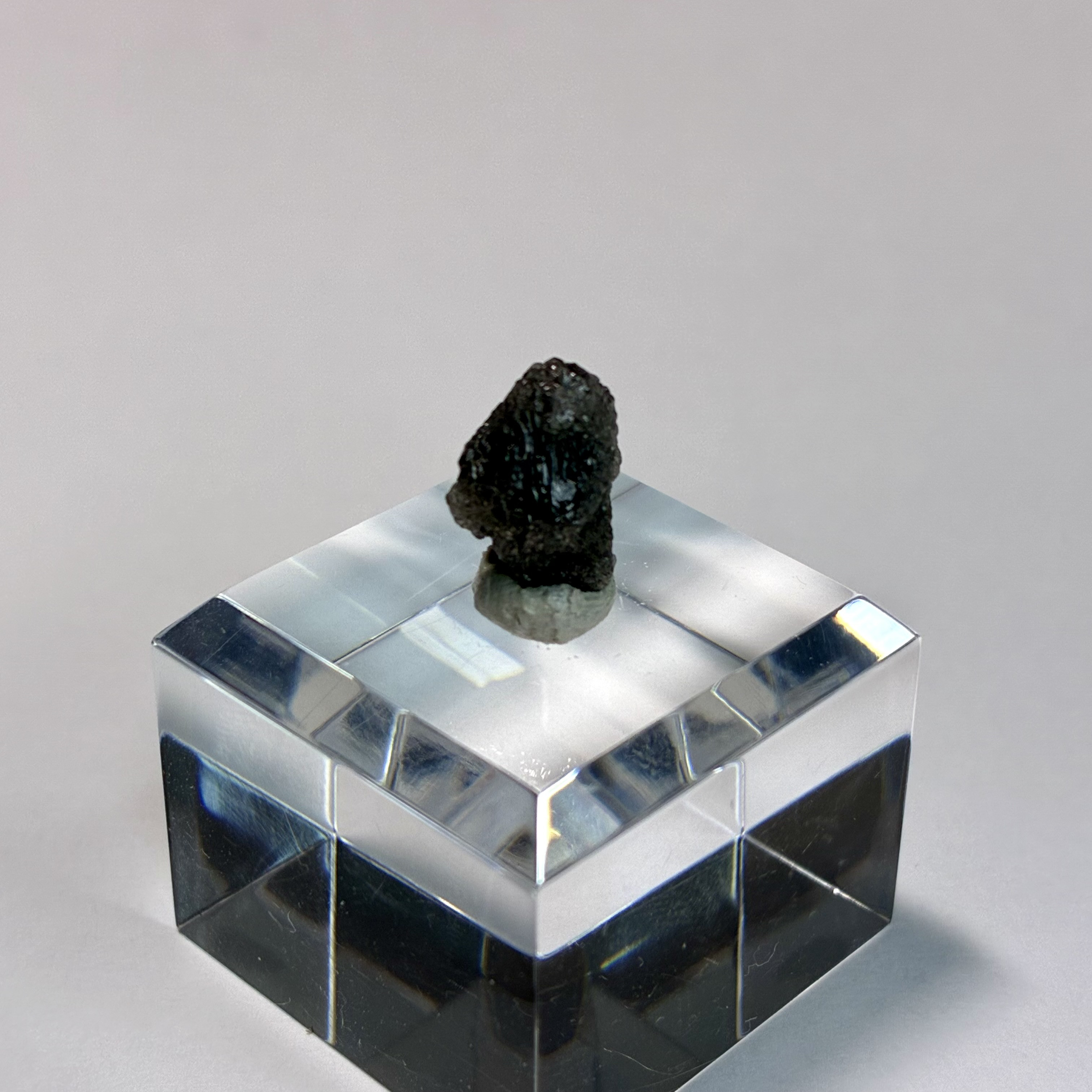 南アフリカ産ダイヤモンド 【一点物】 原石 鉱物 天然石 (No.1674)