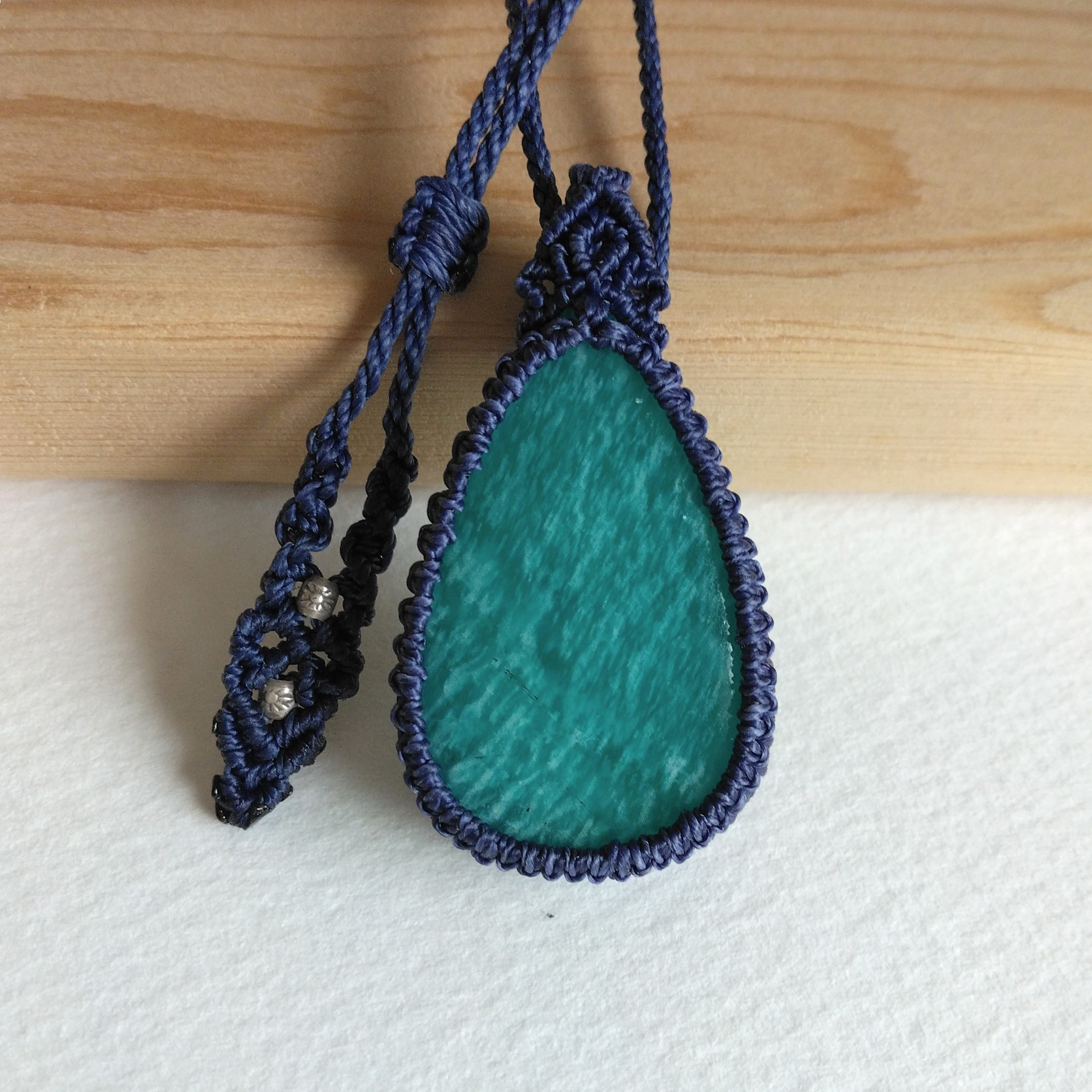 天然石ペンダント　アマゾナイト　マクラメ編み　MP29