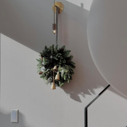 オレゴン産のフレッシュクリスマスリース 本場のモミの木 30センチ