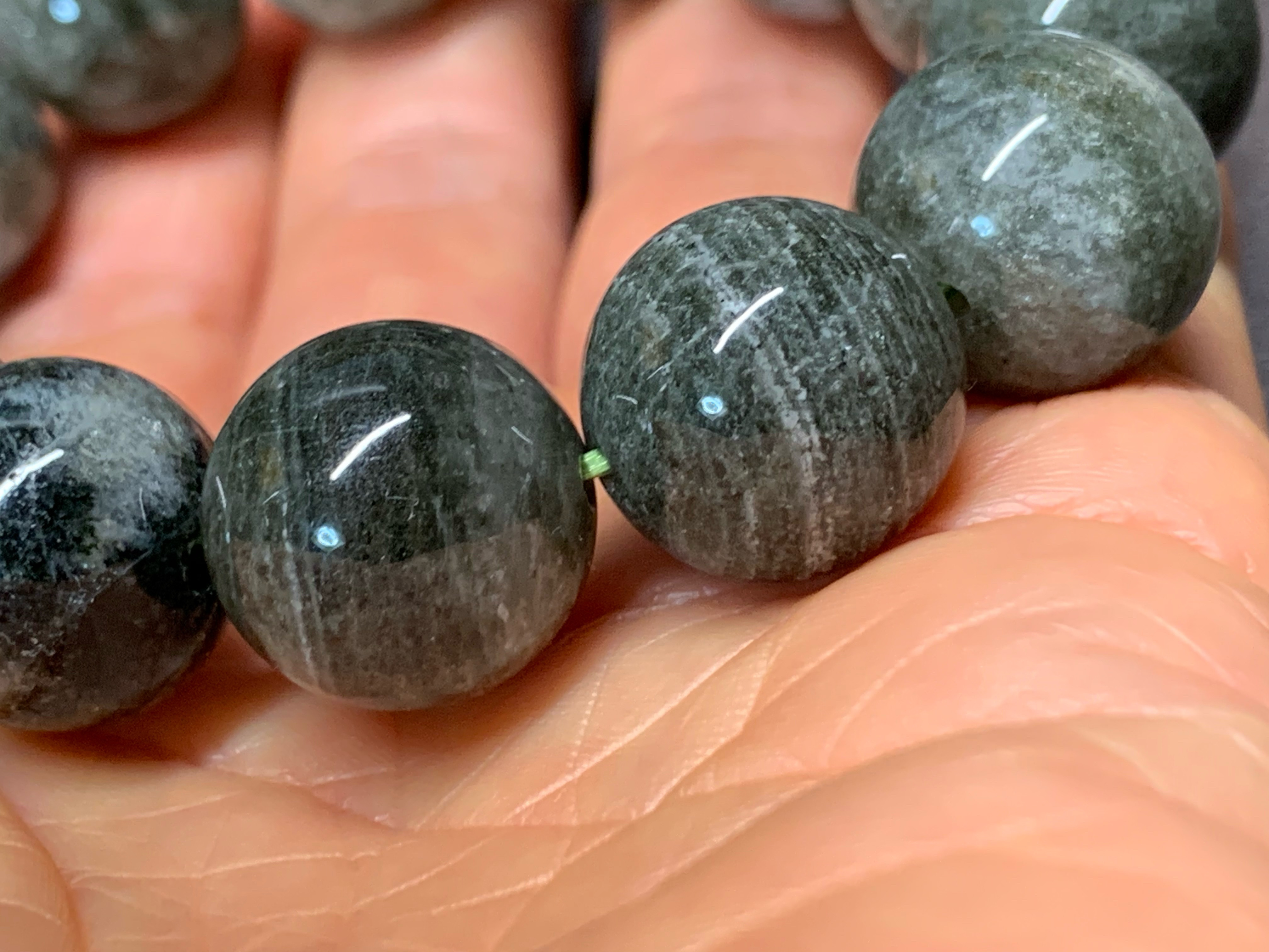 最大級大珠16ｍｍ：アラスカ産 天然 濃密緑庭園水晶 ガーデンクォーツ ブレスレット