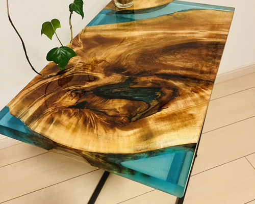 e9e5642710356b1400a608bb822ea8