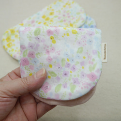 ふわもこハンカチ｜水彩小花-Watercolor Small Flowers-｜S・10×20cm｜ガーゼハンカチ 2枚目の画像