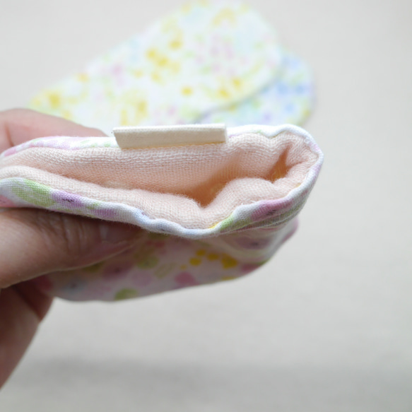 ふわもこハンカチ｜水彩小花-Watercolor Small Flowers-｜S・10×20cm｜ガーゼハンカチ 3枚目の画像