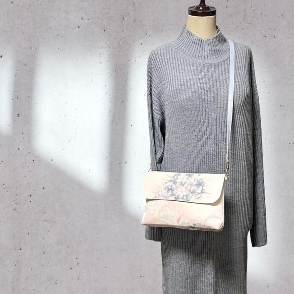 着物リメイク　ショルダーバック　斜めがけポシェット　ハンドメイド　【小径】22 1枚目の画像